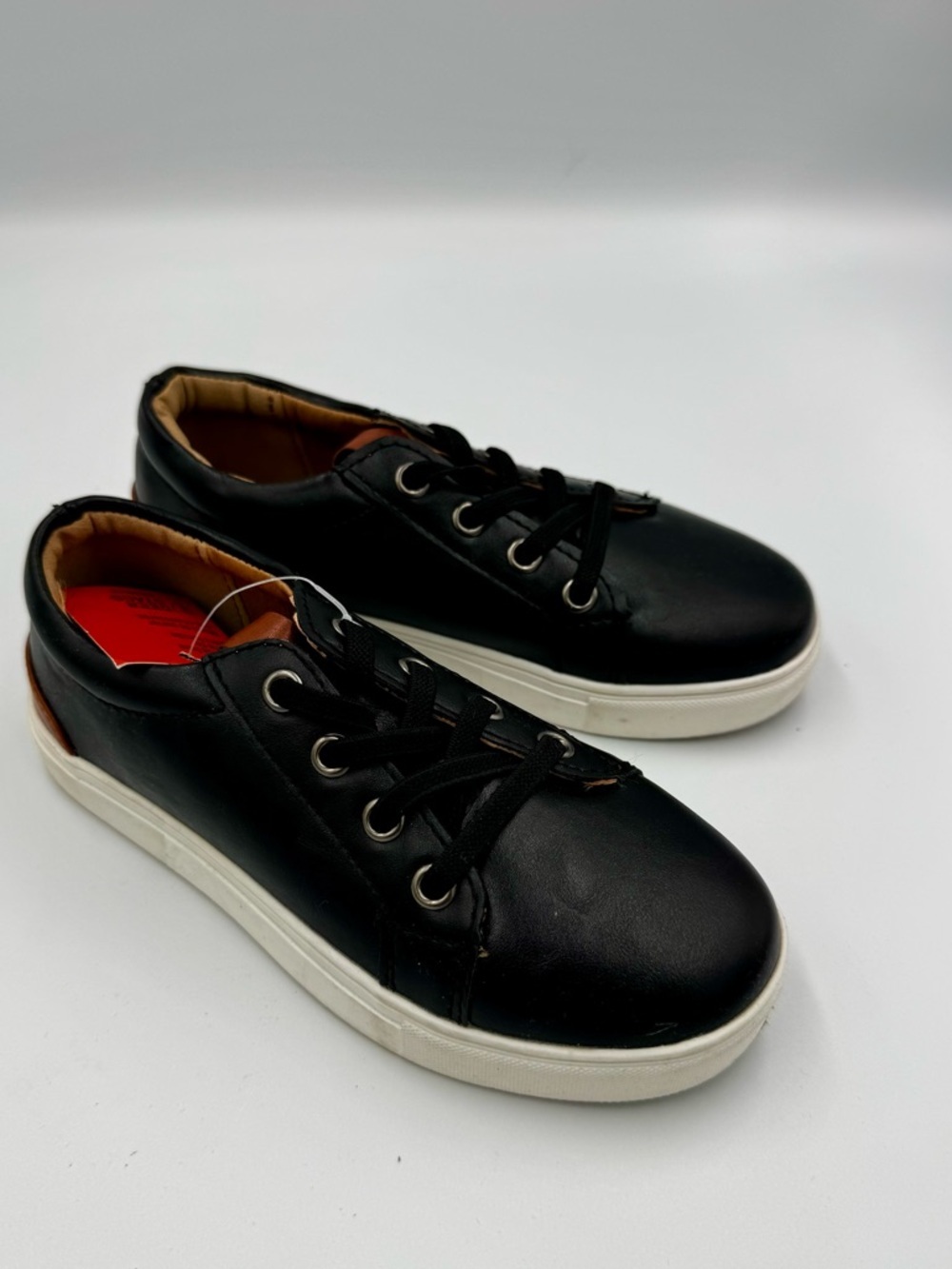 Deer Stags Wiley Jr. Boys Black & White Sneakers Size 11B Used Like New